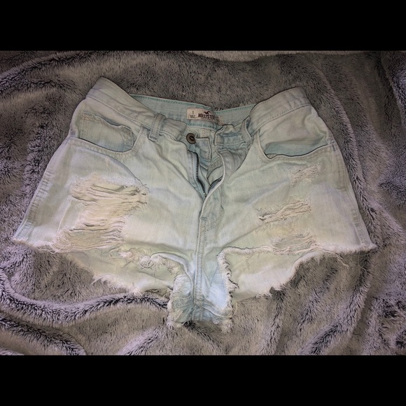 Light wash high wasted shorts - Picture 1 of 3